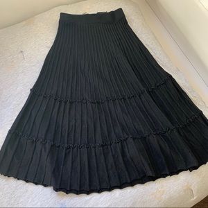 Beautiful rib knit midi skirt